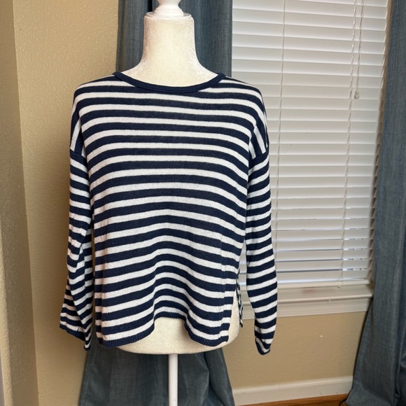 Eileen Fisher Sweaters - Eileen Fisher 100% Organic Linen Sweater Navy and White Striped Sz XXS
